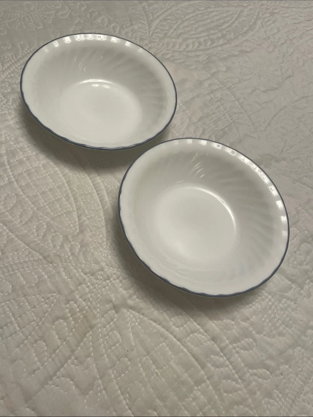 Set of 2 CORELLE Swirl Soup or Cereal Bowls White with Blue Rim Great Condition